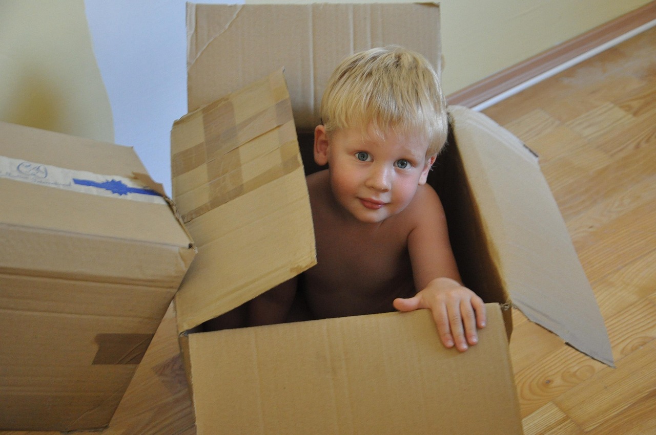 Smooth Sailing: The Ultimate Parent’s Guide to Moving with Children!